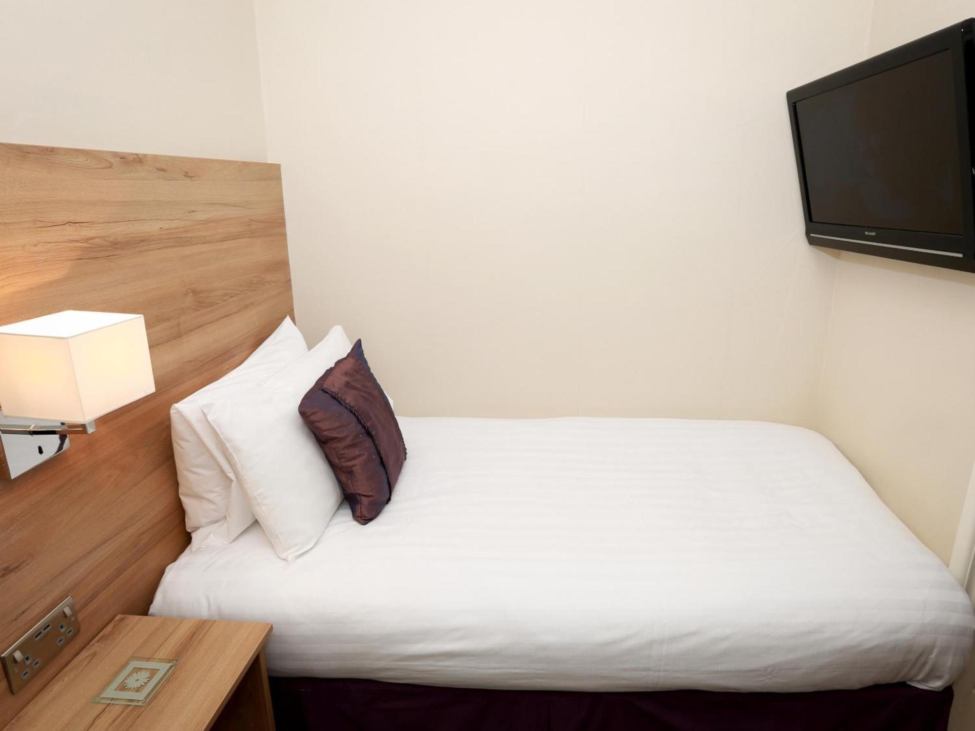 Deluxe Single Room